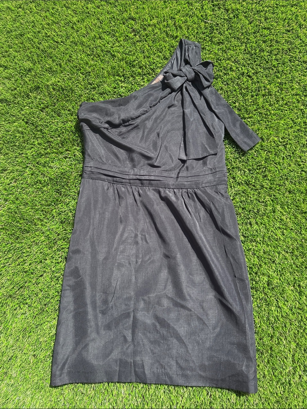 One shoulder Bow Dress